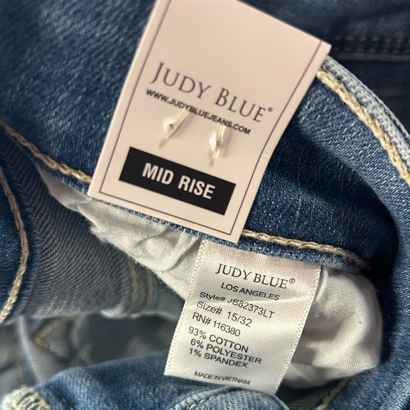 NWT Judy Blue Bleach Splash Mid Rise Shark Bite Skinny Jeans - Picture 11 of 14